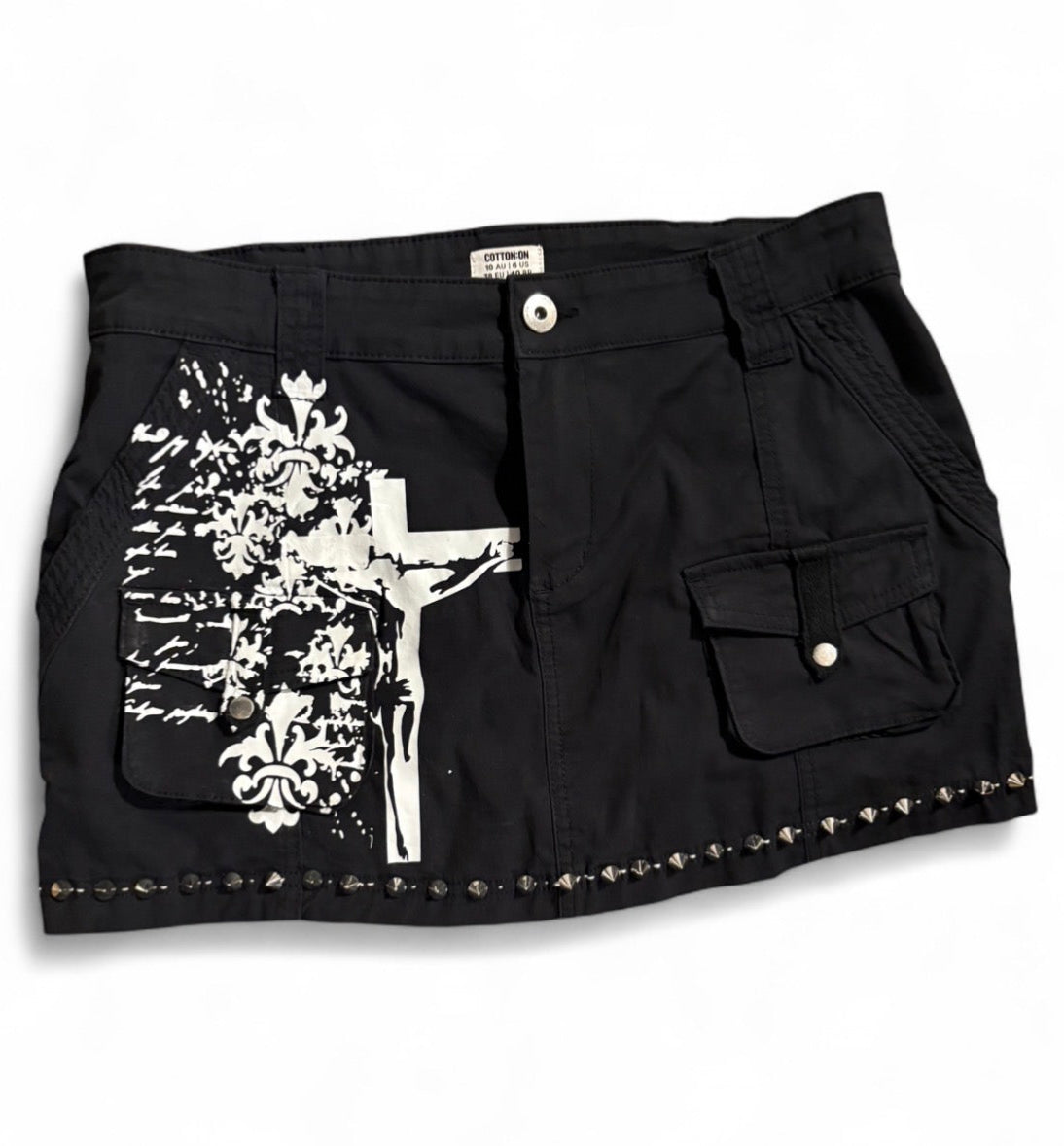 Cross spiked skirt