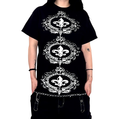 Alternative Fleur de lis top